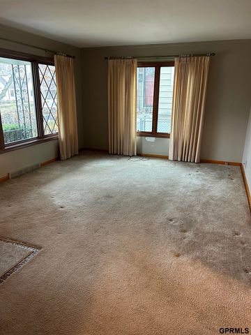 3829 N 65th Avenue, Omaha, NE 68104