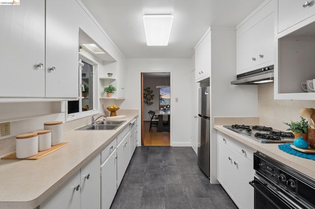 1100 Miller Ave, Berkeley, CA 94708