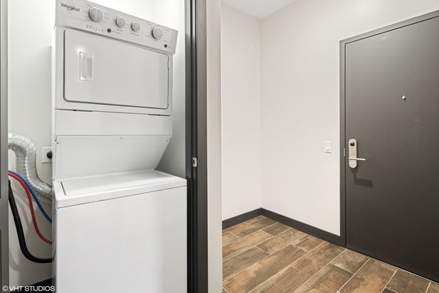 171 N Aberdeen Street 611, Chicago, IL 60607