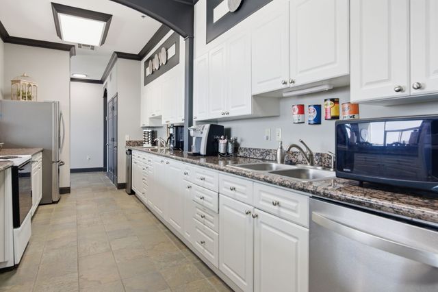 3575 LONE STAR Circle 504-505, Fort Worth, TX 76177