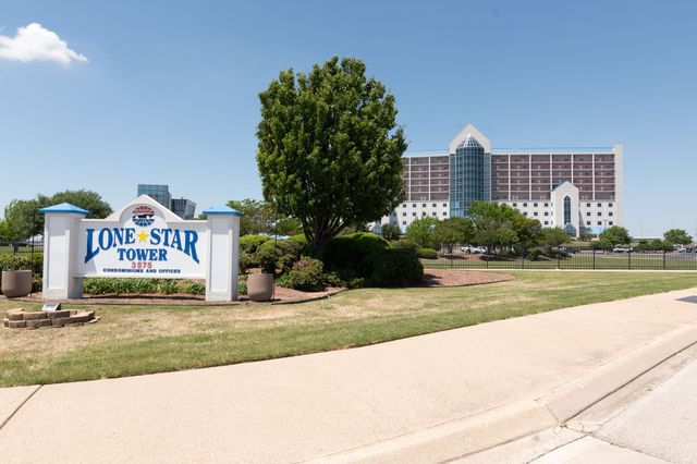 3575 LONE STAR Circle 504-505, Fort Worth, TX 76177