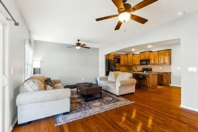 34076 W 90 Circle, De Soto, KS 66018