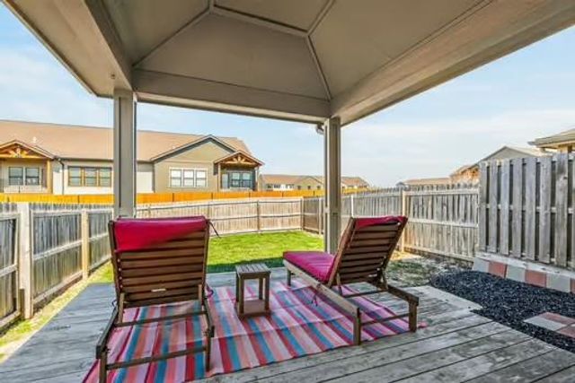 34076 W 90 Circle, De Soto, KS 66018