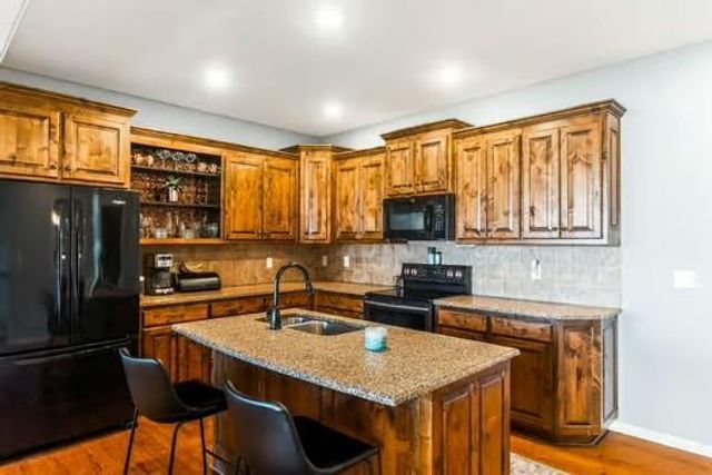 34076 W 90 Circle, De Soto, KS 66018