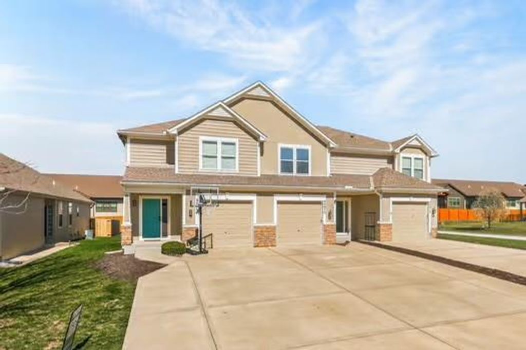 34076 W 90 Circle, De Soto, KS 66018