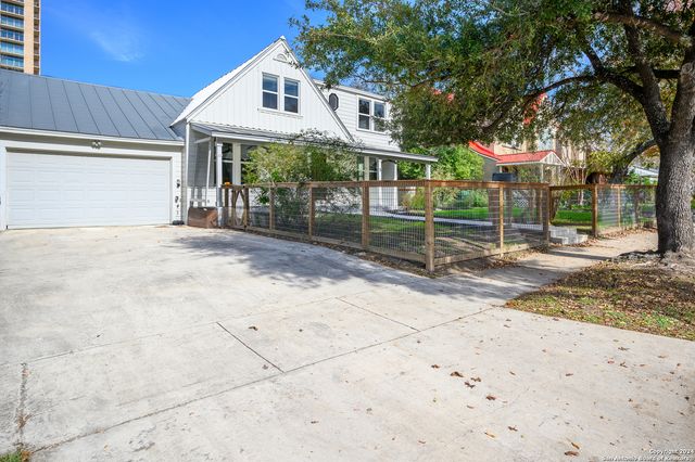 211 ALLENSWORTH ST, San Antonio, TX 78209