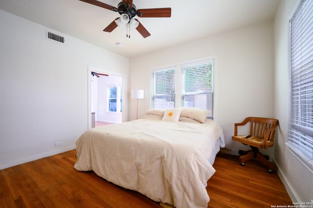 211 ALLENSWORTH ST, San Antonio, TX 78209