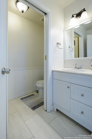 211 ALLENSWORTH ST, San Antonio, TX 78209