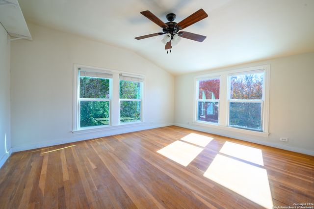 211 ALLENSWORTH ST, San Antonio, TX 78209