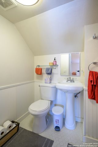 211 ALLENSWORTH ST, San Antonio, TX 78209
