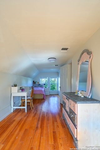 211 ALLENSWORTH ST, San Antonio, TX 78209