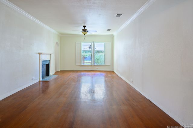 211 ALLENSWORTH ST, San Antonio, TX 78209