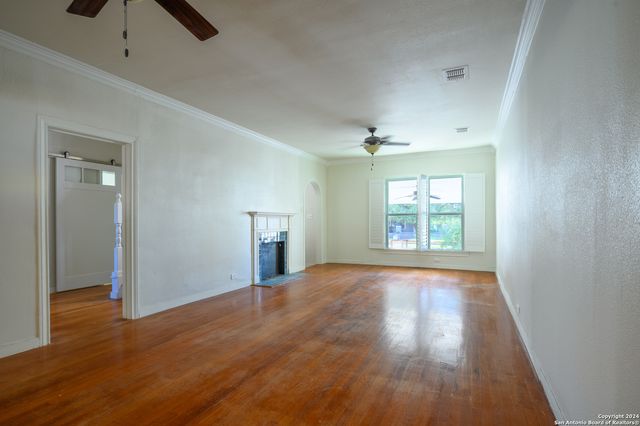 211 ALLENSWORTH ST, San Antonio, TX 78209