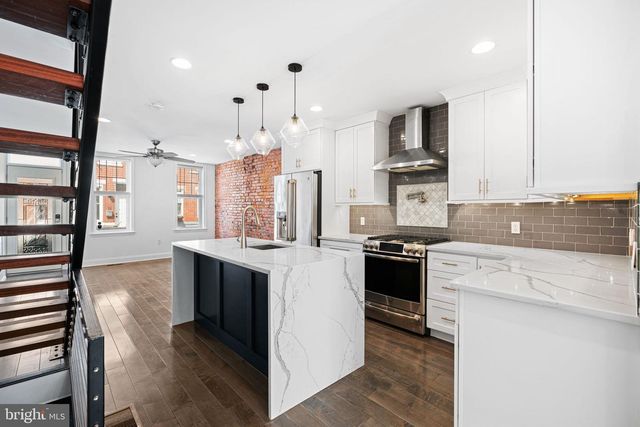 328 DALY ST, Philadelphia, PA 19148