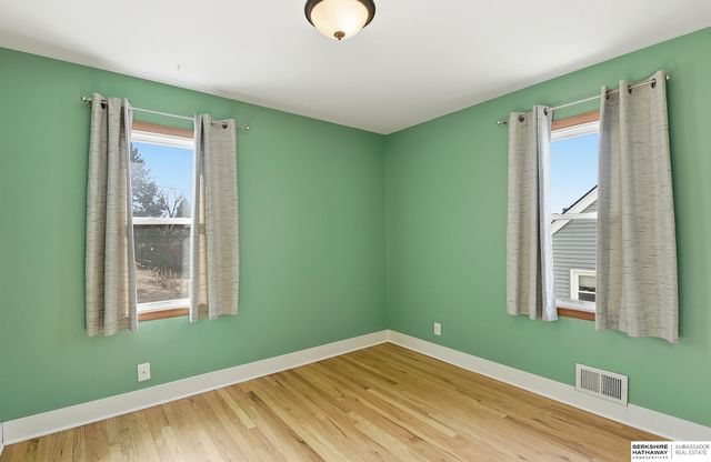 6783 Spencer Street, Omaha, NE 68104