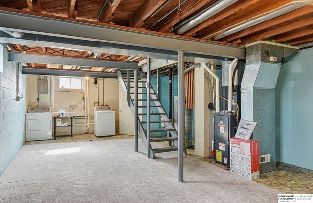 6783 Spencer Street, Omaha, NE 68104