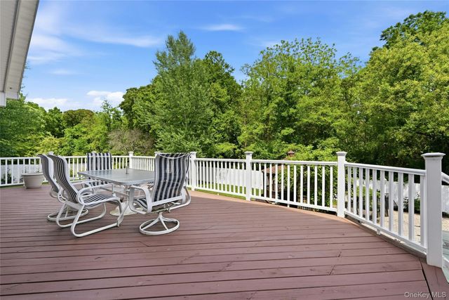 12 Phillips Lane, Lake Grove, NY 11755