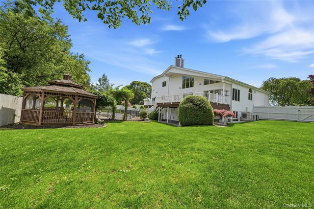 12 Phillips Lane, Lake Grove, NY 11755