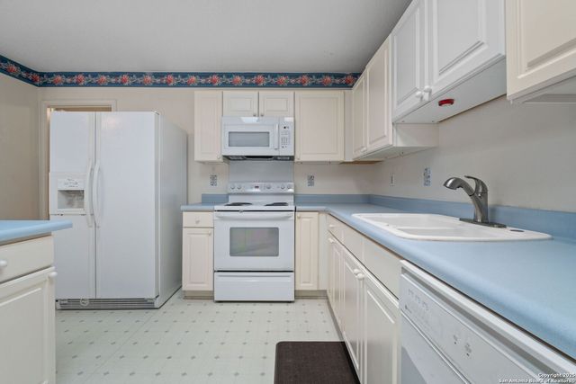 6919 Congressional Blvd, San Antonio, TX 78244