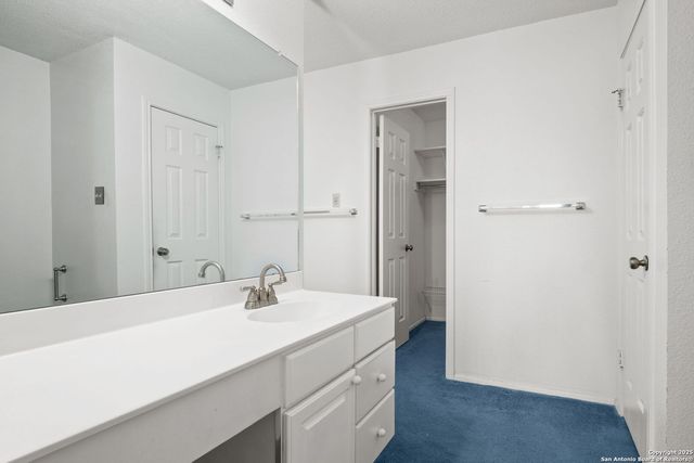 6919 Congressional Blvd, San Antonio, TX 78244