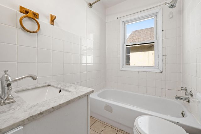 3736 18th Avenue S, Minneapolis, MN 55407