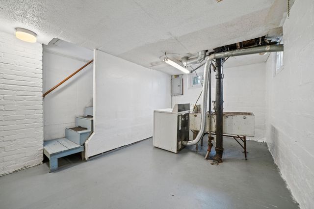 3736 18th Avenue S, Minneapolis, MN 55407