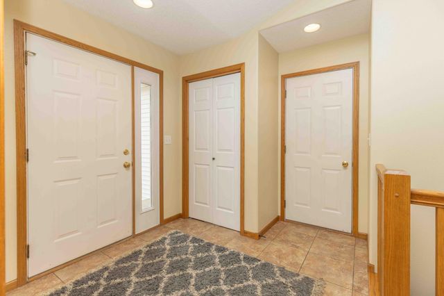 1903 33rd Street S, Moorhead, MN 56560