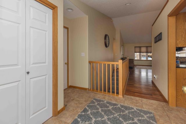 1903 33rd Street S, Moorhead, MN 56560