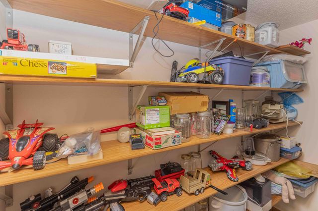 1903 33rd Street S, Moorhead, MN 56560