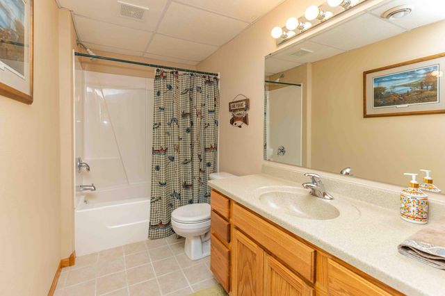 1903 33rd Street S, Moorhead, MN 56560