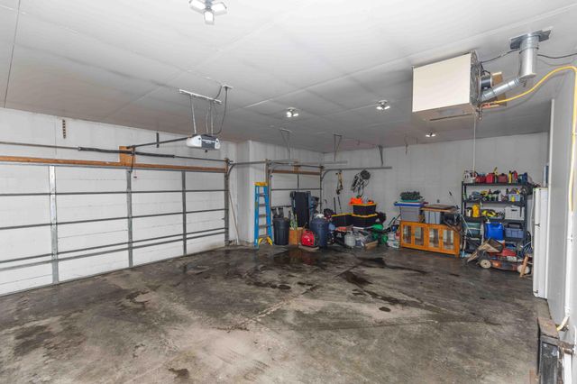 1903 33rd Street S, Moorhead, MN 56560