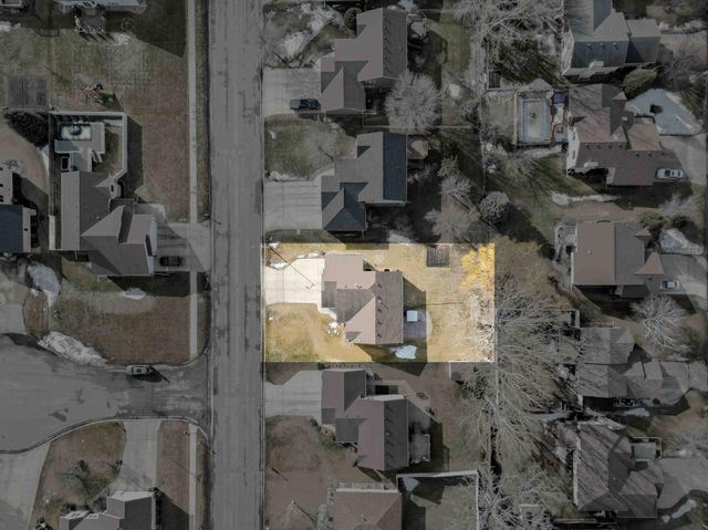 1903 33rd Street S, Moorhead, MN 56560