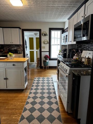 12 Bridge, Marlborough, MA 01752