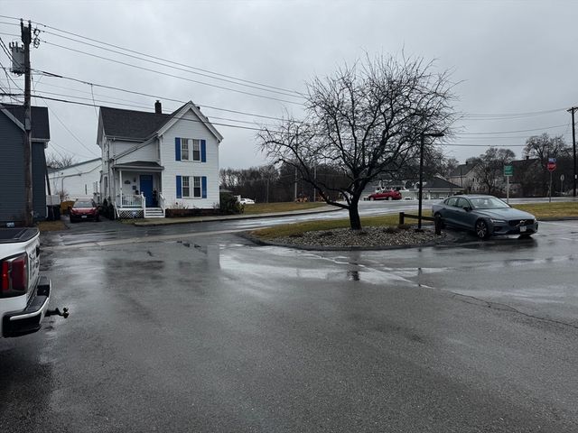 12 Bridge, Marlborough, MA 01752