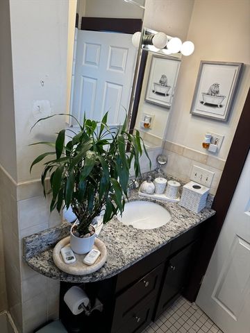 12 Bridge, Marlborough, MA 01752