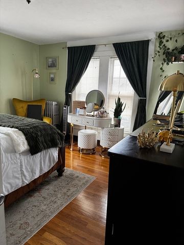 12 Bridge, Marlborough, MA 01752