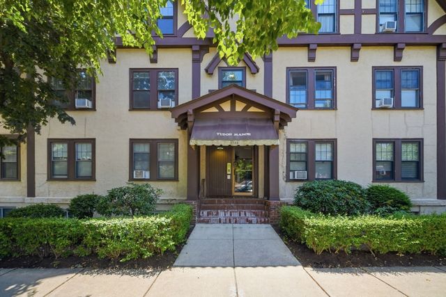 1722-1726 Commonwealth Ave. 1, Boston, MA 02135