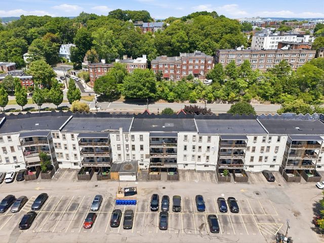 1722-1726 Commonwealth Ave. 1, Boston, MA 02135