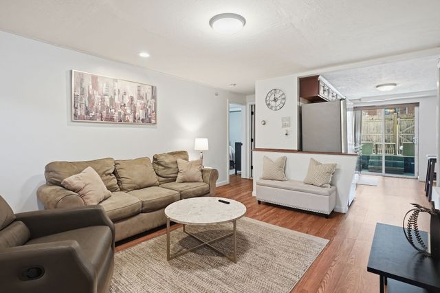 1722-1726 Commonwealth Ave. 1, Boston, MA 02135