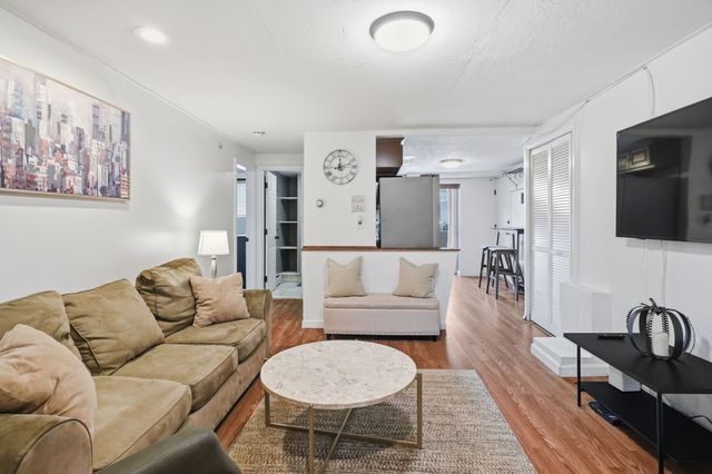 1722-1726 Commonwealth Ave. 1, Boston, MA 02135
