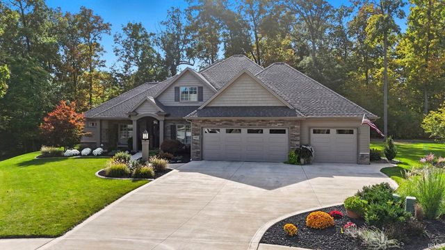14802 Old Timber Pass, Fort Wayne, IN 46845