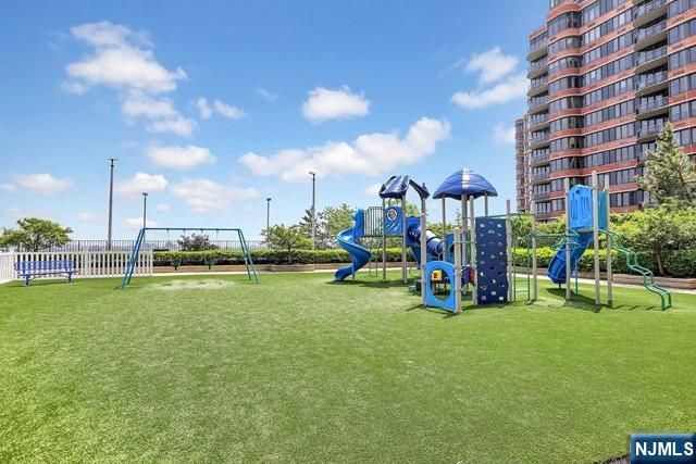 200 Winston Drive 3102, Cliffside Park, NJ 07010