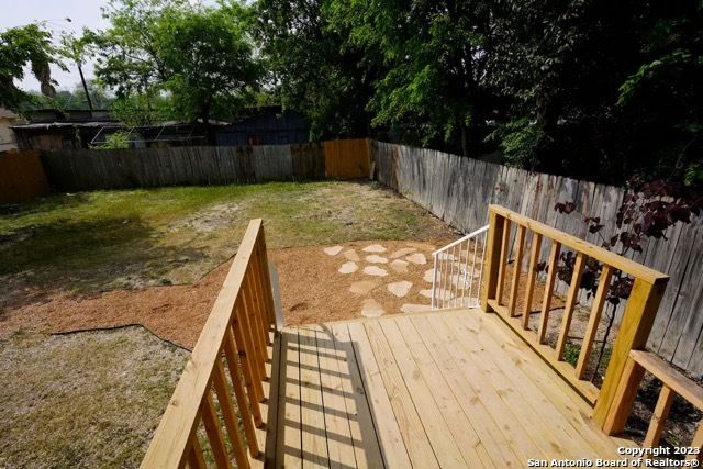 522 W RIDGEWOOD CT, San Antonio, TX 78212