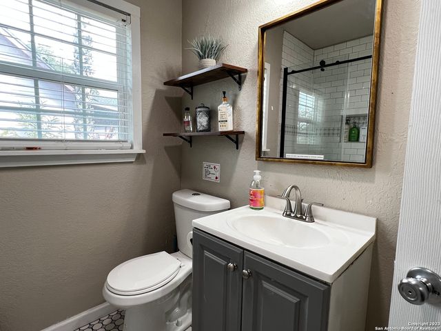 522 W RIDGEWOOD CT, San Antonio, TX 78212