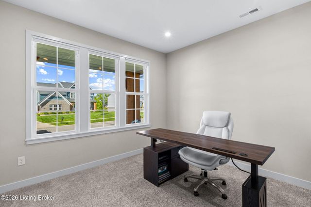 2114 Quail Ridge Dr, La Grange, KY 40031
