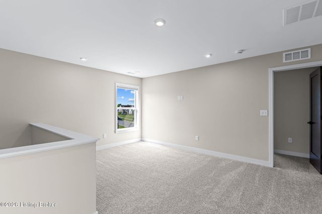 2114 Quail Ridge Dr, La Grange, KY 40031