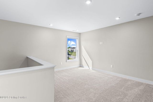 2114 Quail Ridge Dr, La Grange, KY 40031