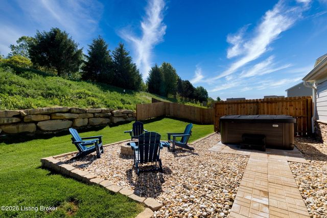 2114 Quail Ridge Dr, La Grange, KY 40031
