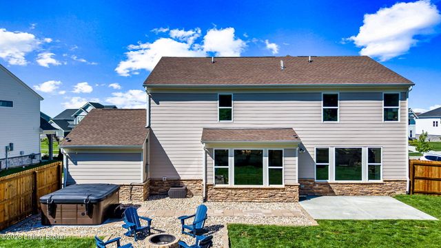 2114 Quail Ridge Dr, La Grange, KY 40031