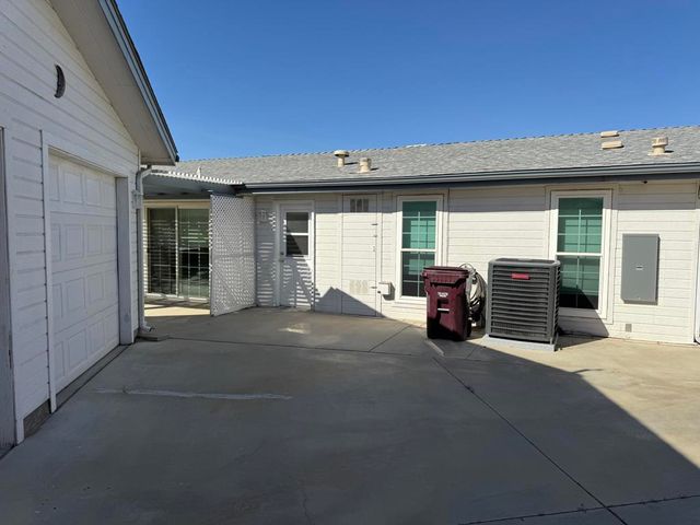 35220 Sand Rock Road, Thousand Palms, CA 92276